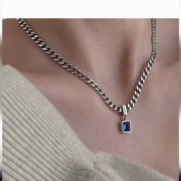 , Jewelry - 925 Sterling Silver  Necklace  with Dark Blue Emaraled Stone Pendant